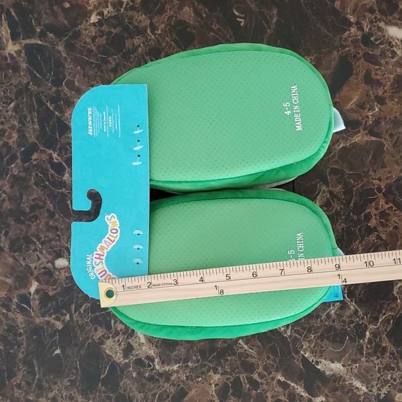 Squishmallow Watermelon Slippers - Picture 4 of 5